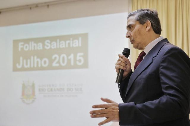 gzhdigital's tweet photo. Governo do Estado descarta intenção de manter parcelamento de salários até o fim do ano http://t.co/VtorGFsXAT http://t.co/hImXCWiOK4