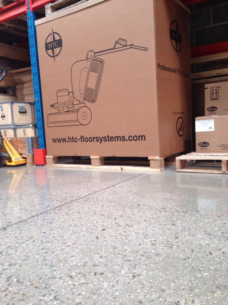 TPS_360's tweet photo. All boxed up ready for dispatch @HTCFLOOR_UK @CarriePugh73 http://t.co/2lFTEGdBVa