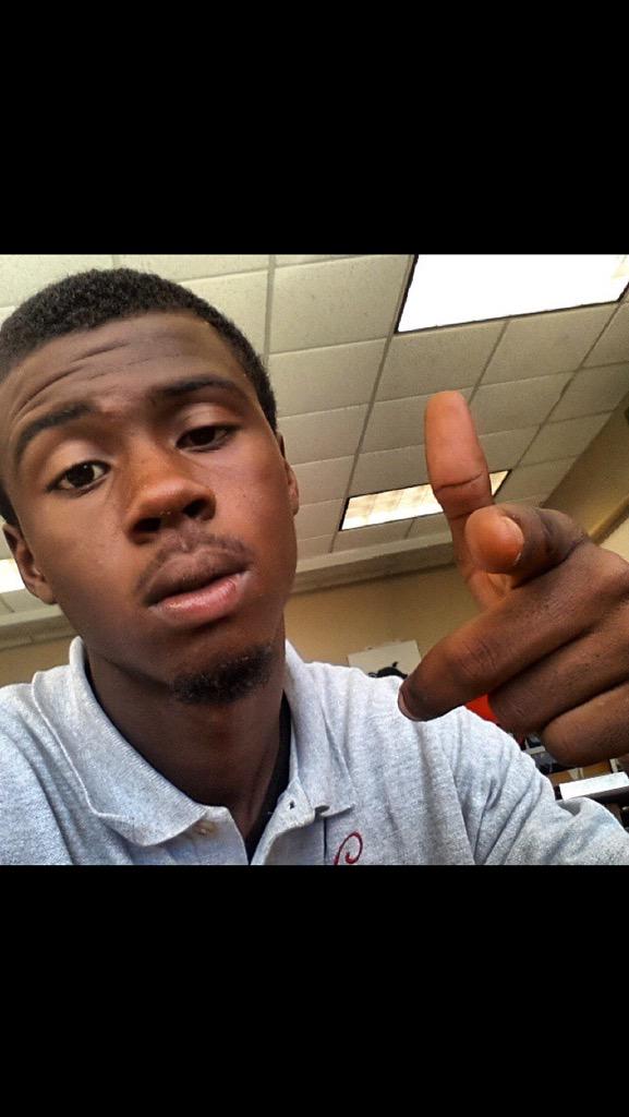 DeeBrancaccio's tweet photo. iknow they say that G's don't cry , but when Skye died i felt coming down my eyes . #RealHittaThough #RestPotna http://t.co/LwvmpKR13j