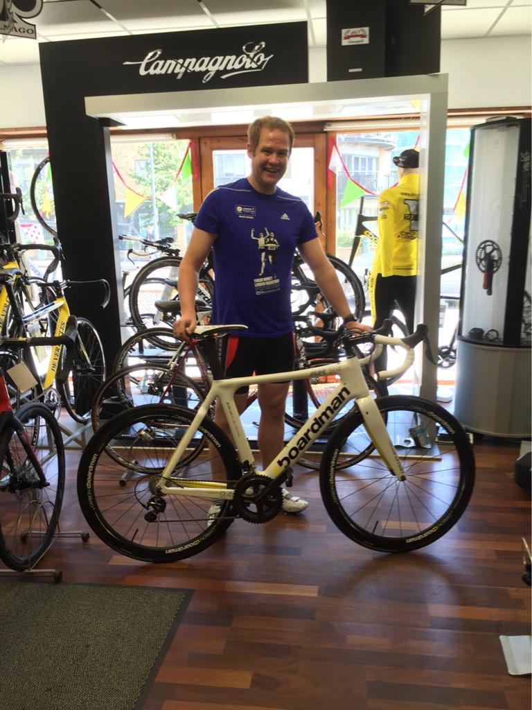 devercycles's tweet photo. Keith w/ his new @boardman_bikes Air 9.4 #bikefit @DenverCollins @ApexBike #BoardmanBikes #cycling #Triathlon #racing http://t.co/lFMRmhLidc