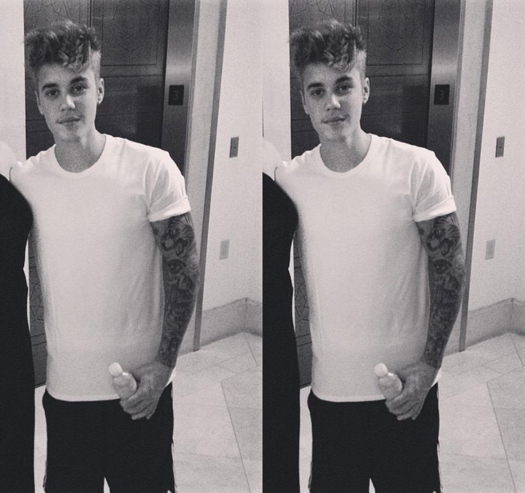 secutebelieber's tweet photo. Justin's so beautiful please 😩
#MTVHottest Justin Bieber http://t.co/5xEiSJNXTt