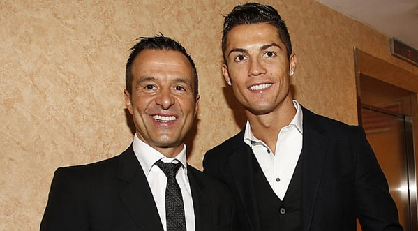 C_Kriticos's tweet photo. “@footballtweet: Cristiano Ronaldo has given his agent Jorge Mendes a Greek island as a wedding present. Insane. http://t.co/VlaFUJnWca” 👀