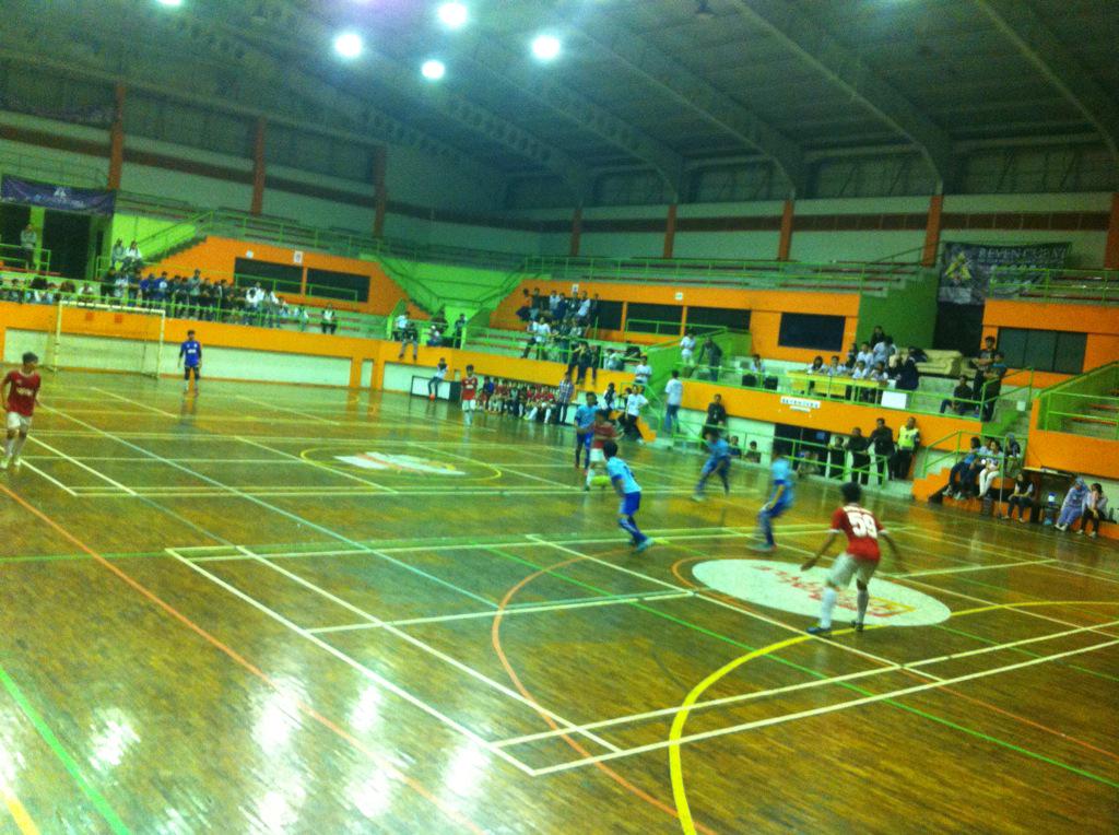 REVEN CUP 6 2015 tweet media