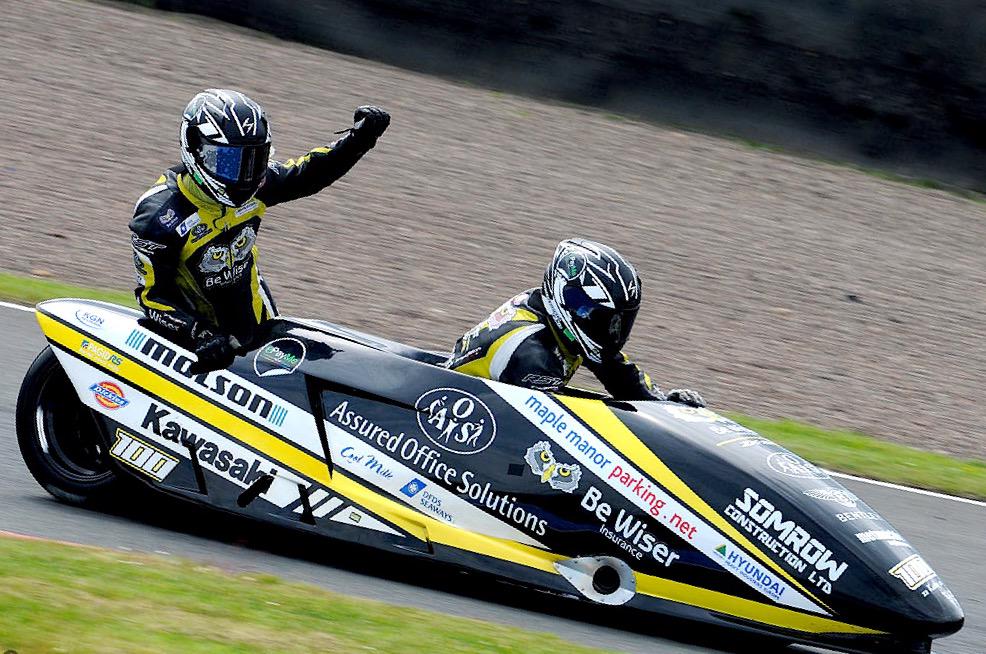 BewiserSBK's tweet photo. The @aossidecarteam Team add to their winning ways and setting new records was the icing on the cake. http://t.co/fhI5J6rlur