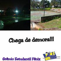 Moonniseforyou's tweet photo. @BetoRicha 
Caro governador;
Estamos aqui para lhe lembrar da construção da nossa quadra.
#ColégioHeitorApucarana http://t.co/K9y4lRXXyW