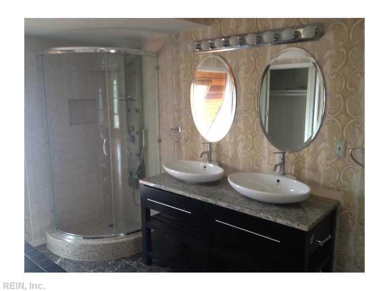 RealestateHER0's tweet photo. MOTIVATED SELLER.MAKE AN OFFER!4 BR,2.5 BA
Open House 8.4.15 at 5:3--8pm..Call 757-515-6769 
#DevonDempseyRealtyGroup http://t.co/E06tLJ3njM