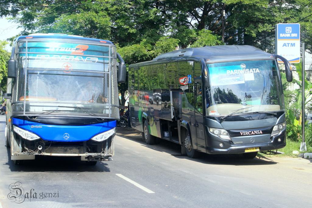 SukaFotoBis's tweet photo. RT @dafa_genzi Pmtoh feat vircansa #banda aceh area (lawas pnya) http://t.co/IJdPxUAgtY