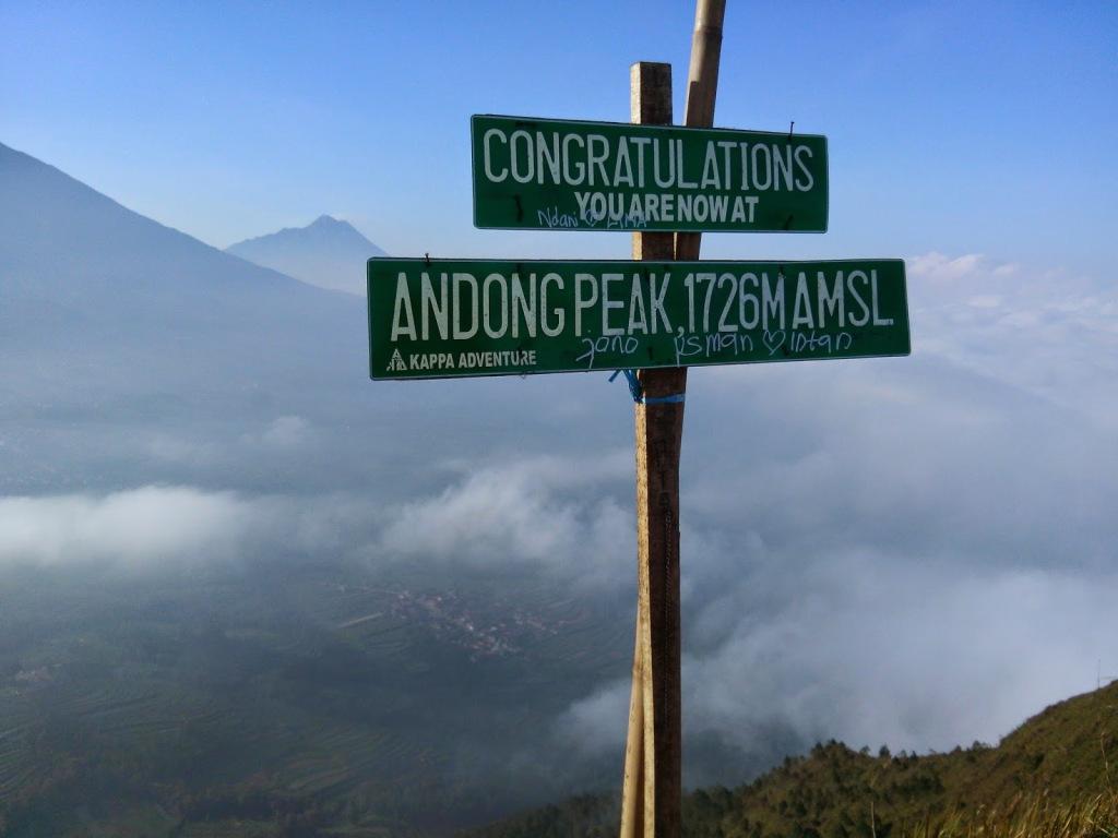 RahadyanSelf's tweet photo. Trip to Mt Merbabu 2015 https://t.co/8vi1OjOXqx http://t.co/Z1pnqrU0Vr