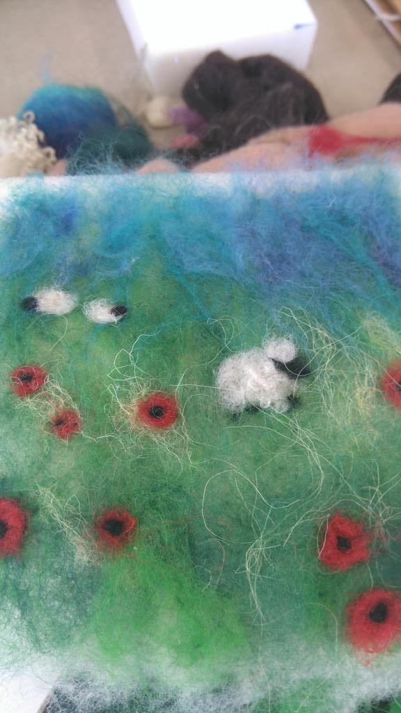 mudnfibre's tweet photo. Wonderful morning teaching the art of dry felting #creativepeninsula #project24ni #greenpodtwo http://t.co/Hf9kZMf3QB