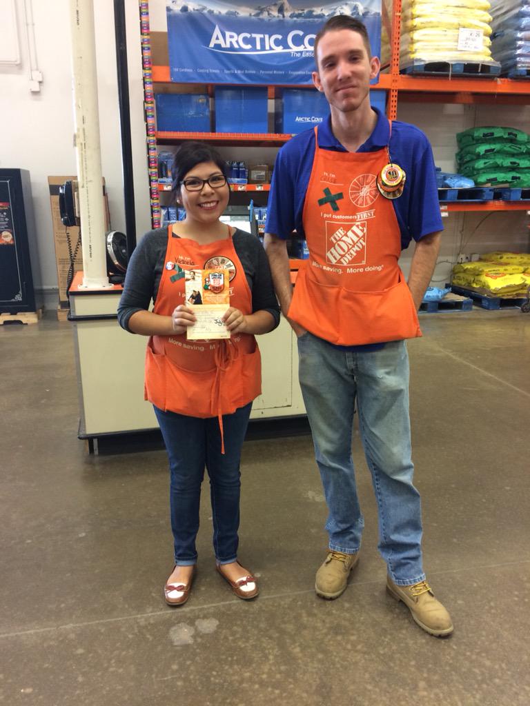 Congratulations Victoria! July VOC Winner! Early morning recognition. 🎉👏🏼 <a href="/MichaelQHD/">Michael Quirrenbach</a> <a href="/SHowardO/">Shaun Howard</a> <a href="/thd0529/">Home Depot #0529</a> @CRT_HD