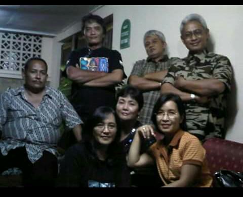 PS2Namche's tweet photo. Semoga persahabatan ini langgeng sampai tua..mBangbong, dab Pennyo, Sam Not, Romo Datu, Tyas, Dana dan Yani..#Colombo http://t.co/MfnBDxCirX
