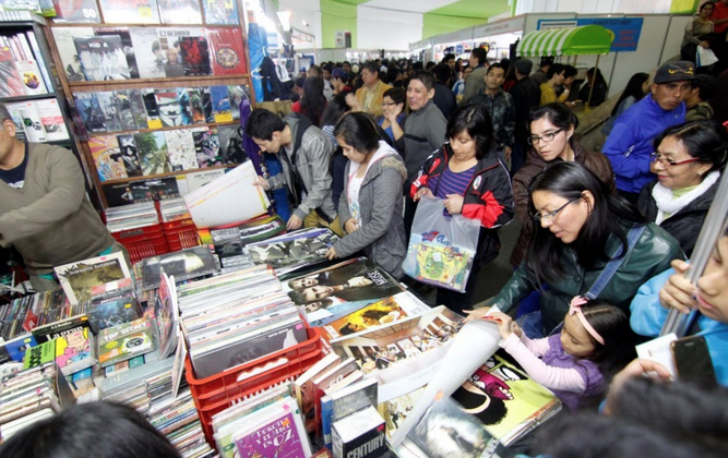Agencia_Andina's tweet photo. #FilLima2015: Estos fueron los libros más vendidos http://t.co/h7OoU57Kix http://t.co/MzqNTi0LEJ