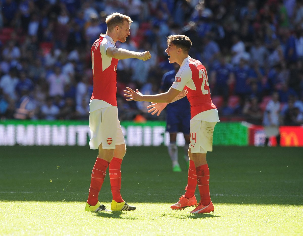 Arsenal's tweet photo. GALLERY: Check out our exclusive pictures as @Arsenal celebrate winning the Community Shield: http://t.co/5UkaYHWlRf http://t.co/DQmHTWMhIb
