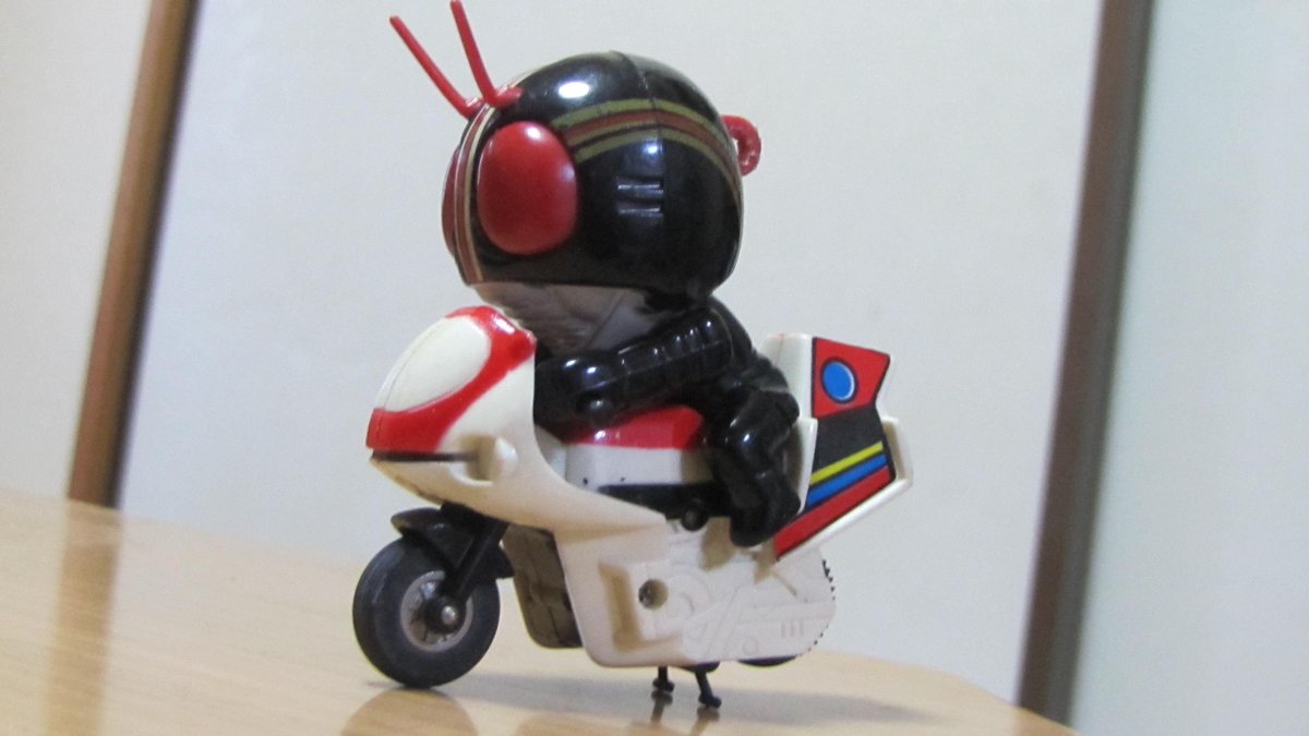 木曜グランプリ در توییتر はみ出し昭和遺産 仮面ライダー バイクキーホルダー 仮面ライダーblackとロードセクター ロードセクターって ピザ屋のバイクみたいだよね 笑 Http T Co 19fivba1qc