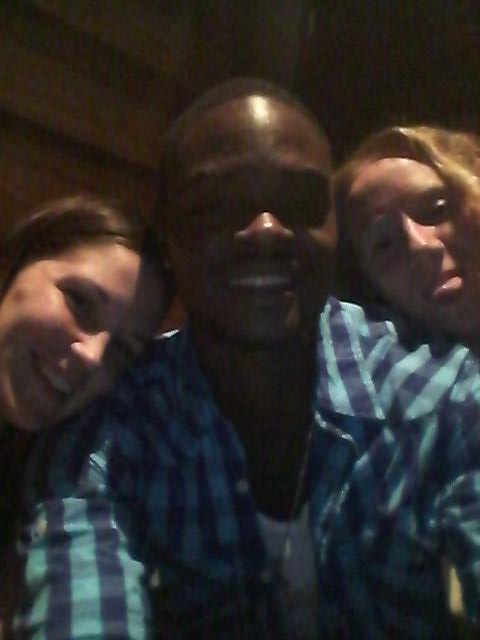 Zave85's tweet photo. @aMandaaaaaLyn 😝😛😜😛 we all was turnt 4burks bday http://t.co/raPC4jyPb2
