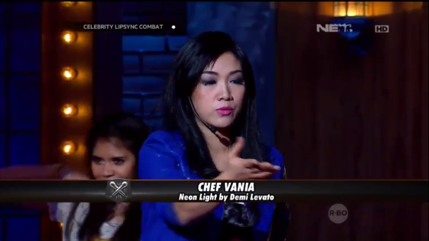 NETCLBI's tweet photo. penampilan @vaniawibisono udah kayak neon lights banget kan guys? yuk vote vania sekarang #NETCLC_Vania #NETCLC http://t.co/QUIbV52Tq0