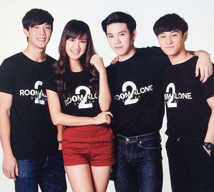 Poster Shooting Day คีย์ น้ำหอม เรย์ ธนู #RoomAloneTheSeries2