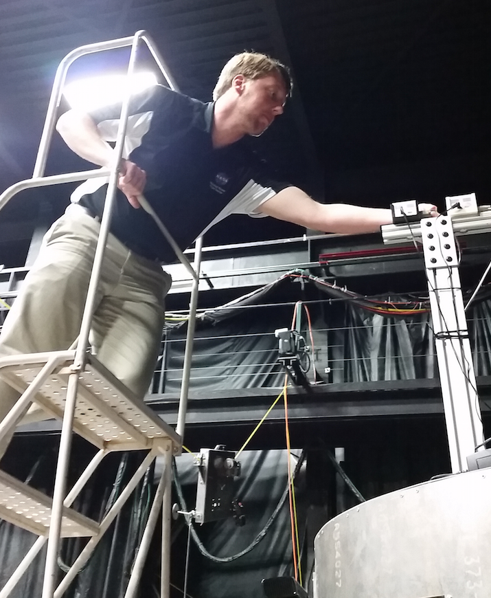 NASA_Marshall's tweet photo. "Day-in-the-Life" w/#NASAintern Ryan Mathewson, placing a Dual Star Gazer System on #FlexCraft. @NASAAcademy @Mizzou http://t.co/N1P8R5r7jW