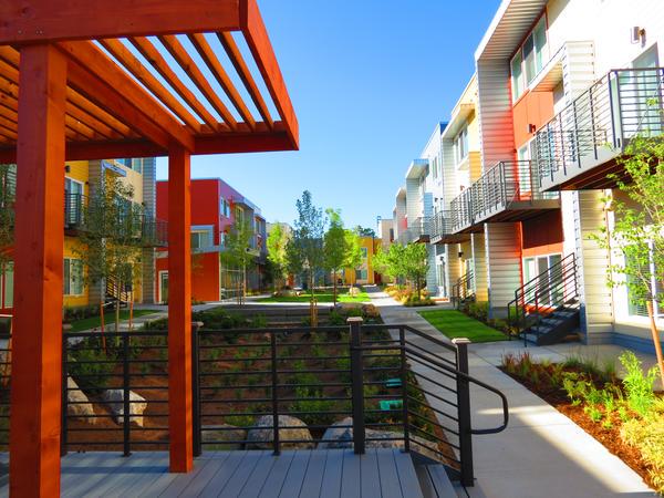 denbizjournal's tweet photo. ICYMI: Rents in metro Denver jumped again, says new report: http://t.co/xKApnjuKBw #Colorado http://t.co/DW5navJxbU