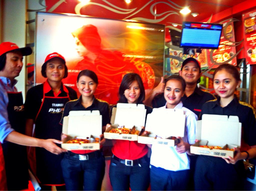 Phdkaliabang's tweet photo. Team PHD Kaliabang test product baru My Box yg launching per tgl 10 Agustus 2015.. http://t.co/aipkAPfPaj