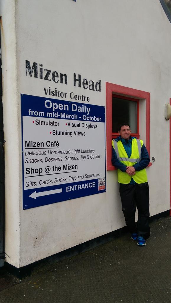 FootprintsLK's tweet photo. Tom finished @730 lay night I hope hes havin some quality time with his family #malin2mizen @Barretstown @APTjimmy http://t.co/mAVcjWCijY