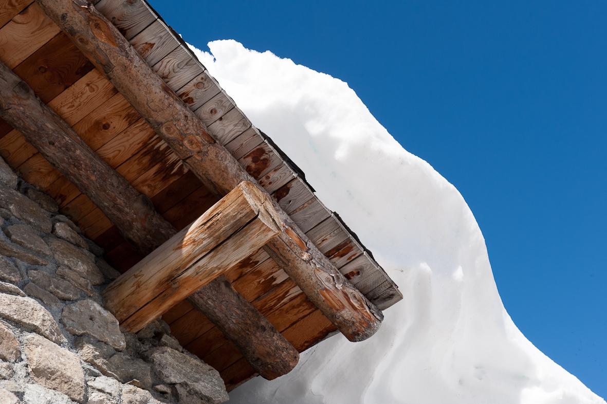Locatour's tweet photo. La montagne de Belle et Sébastien, elle est à Val Cenis ! 
http://t.co/aNIcp0Hgdf http://t.co/JcoOdMjlG4