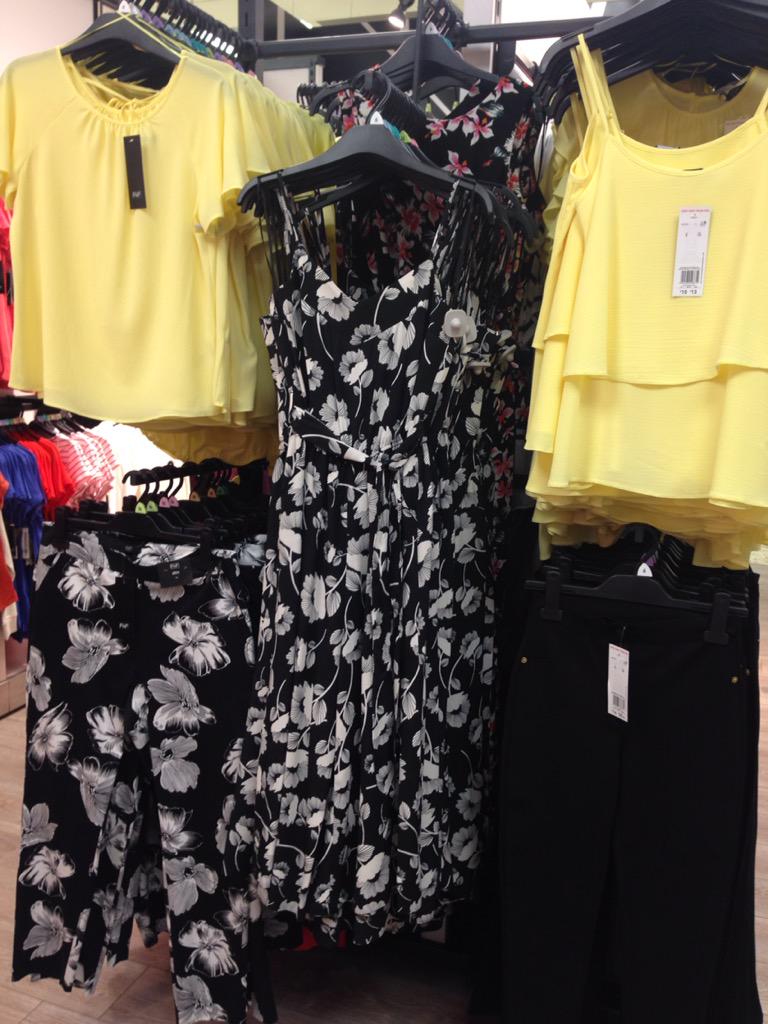FF2326's tweet photo. Autumn/Winter may have come early but we're so glad it did! #aw15 #fashion http://t.co/wQBpb29JWl