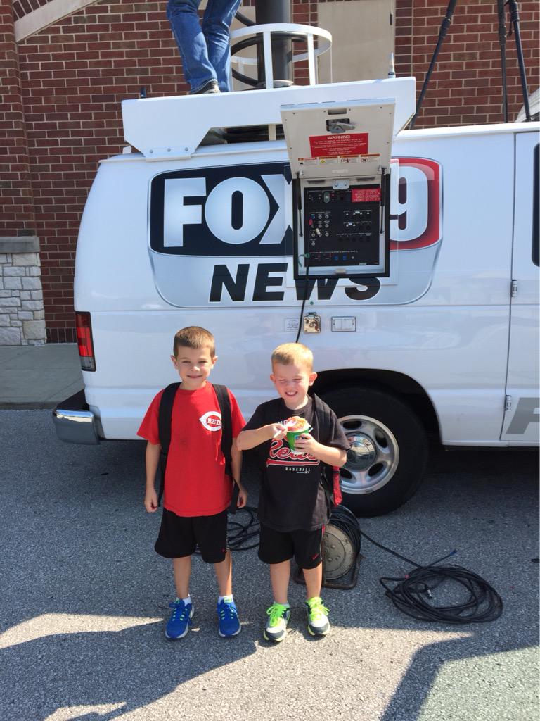 jkam40's tweet photo. Future @FOX19 crew. #ProjectBackpack @FOX19Cara @FOX19Kara http://t.co/YRTKoGMoJx