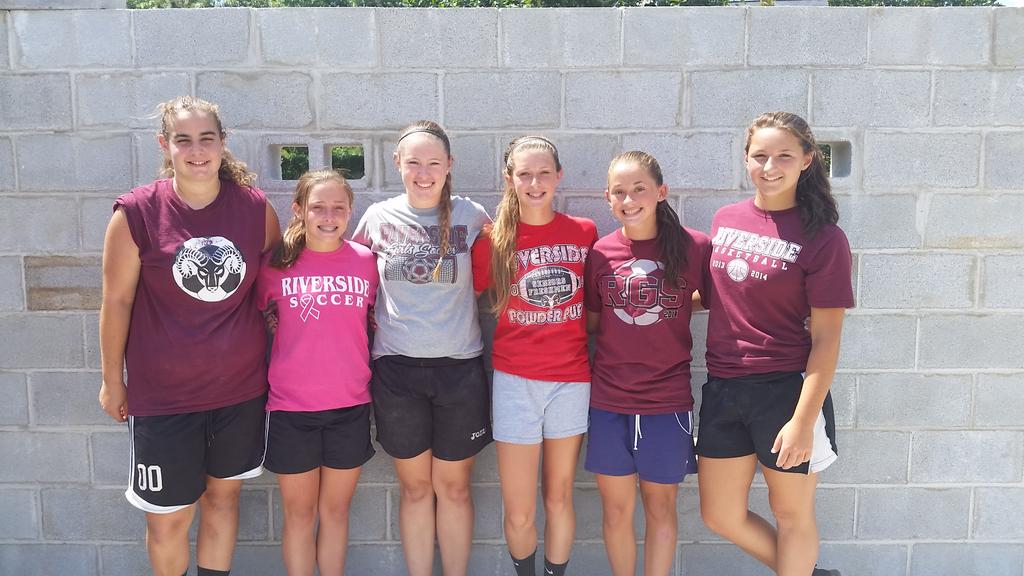 RHS_sb's tweet photo. Putting in some work at the field!! #Dugouts #2016Softball #ThanksGirls http://t.co/eLHenXku1w