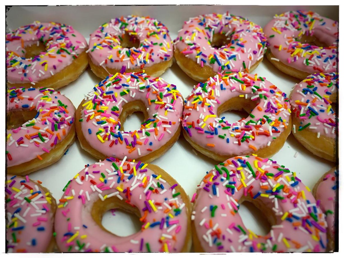 Animating4Games's tweet image. Starting the day w/ a classic Simpsons donut. My animations are going to be hysterical! #NomNom #AnimationPower