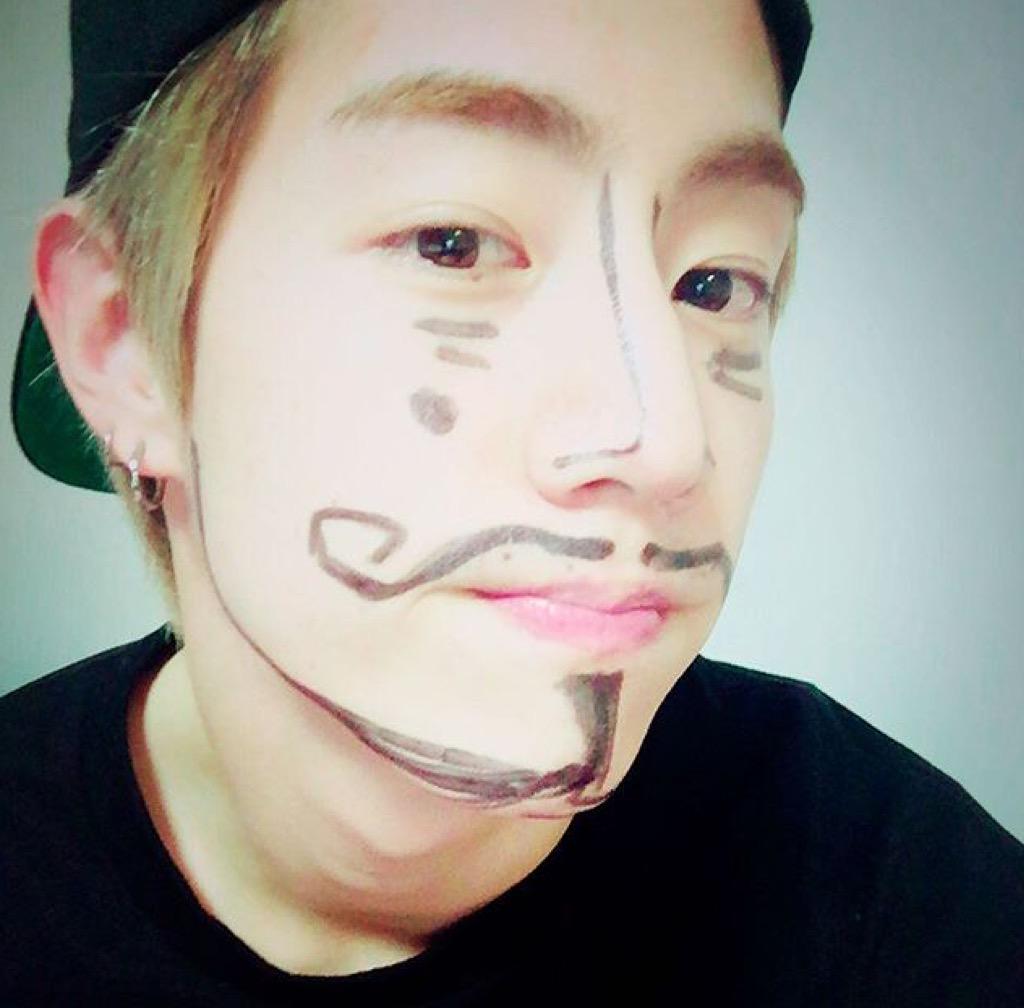 emflaek's tweet image. แหกกกก ปกติรูปคู่ไม่ลงแคปชั่นไม่มีวี่แวว ละนี่มันอะไรถ่ายรูปอวดผลงานแฟน แล้วแคปชั่น..ยิ่งกว่าลงรูปคู่อีก😭😭😭 #MarkBam