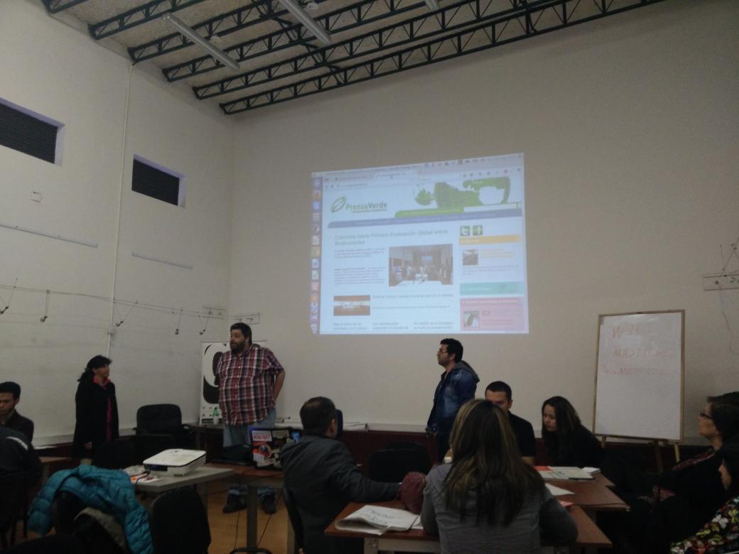nunovargas's tweet photo. Grupo #contenido presentando su proyecto. #mediafactorybog @mediafactory_vc http://t.co/I2wuUy6nlO