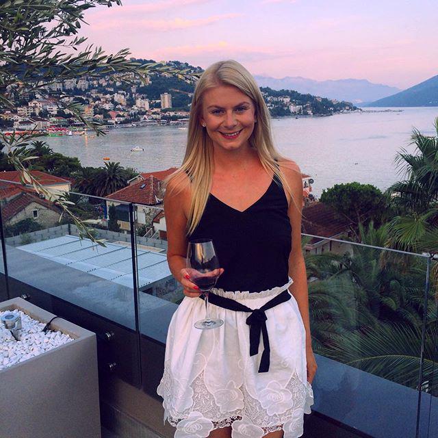 Natalie Elizabeth Ellis On Twitter My First Holiday Post Is Finally Up On The Blog It Has Taken Me Some Time But I M Final Http T Co Nw3p10u1wm Http T Co 0qn4cq3ug8 Twitter