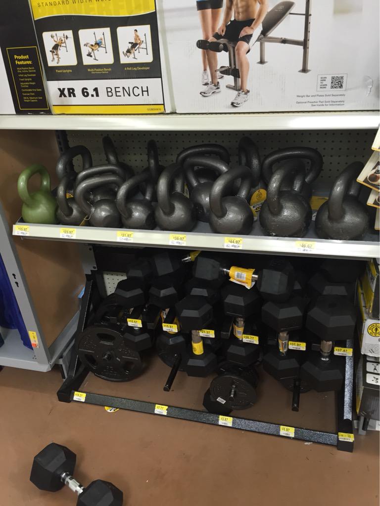 Sleltahcmc's tweet photo. *does entire workout at Walmart to avoid purchasing a gym membership* http://t.co/hUl7bGc4tJ