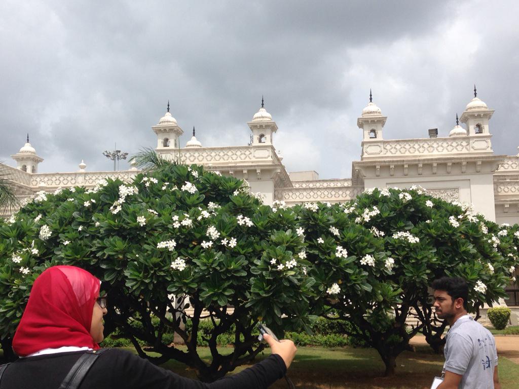 _Omnia_Hamza's tweet photo. It was the excursion at Hyderabad today. Had the biggest,funniest and happiest day #IPSF2015 #worldcongress #India http://t.co/uJQTkDKJ1y