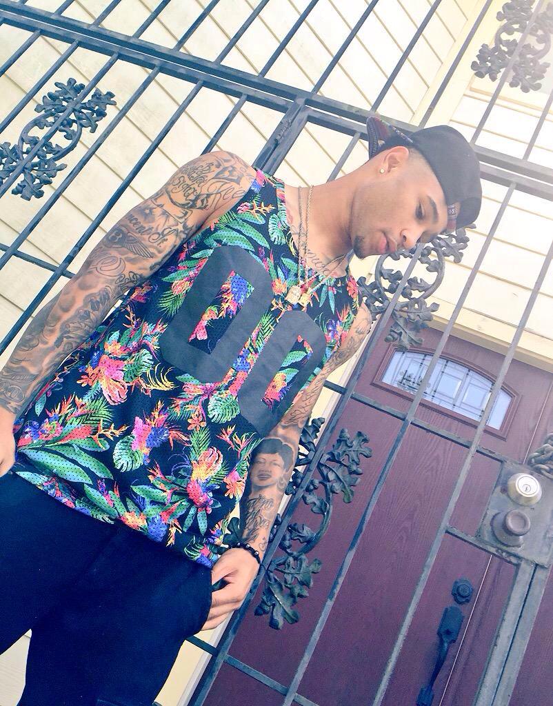 iSmackNiggas's tweet photo. Can I be your #MCM? 😁💘🏆 http://t.co/hd0mN54aU2
