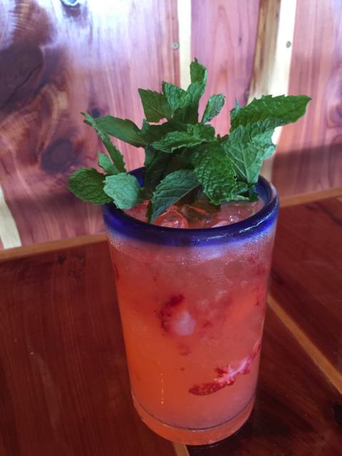 LaBrisa's tweet photo. La Fresa. #labrisa #BreezeBar #comingsoon http://t.co/xlNFNZ2hRY