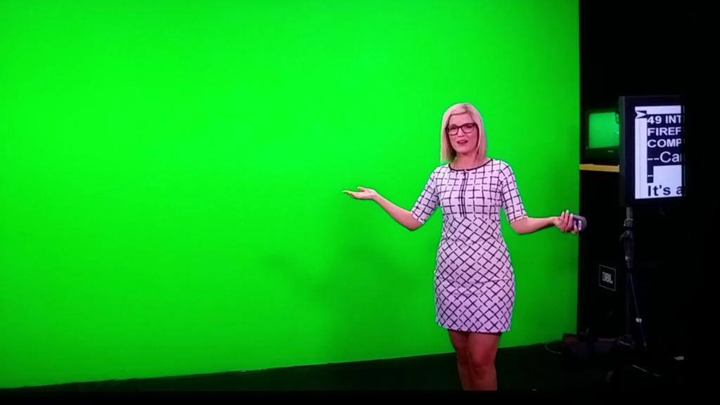 YellowJacketTV's tweet image. @KrissyHolmes handled that like a pro. #chasingcameras #greenscreenproblems