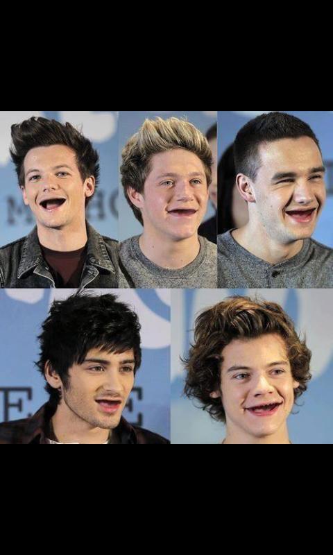 OhSnapFanfics's tweet photo. Fan Fics be like:
"He gave me a toothless grin" 

X. http://t.co/A4TltIyq3Q