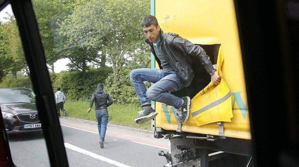 JayPackham84's tweet image. @David_Cameron your not tackling this are you this was last few days...send them back like everyone else does #2soft