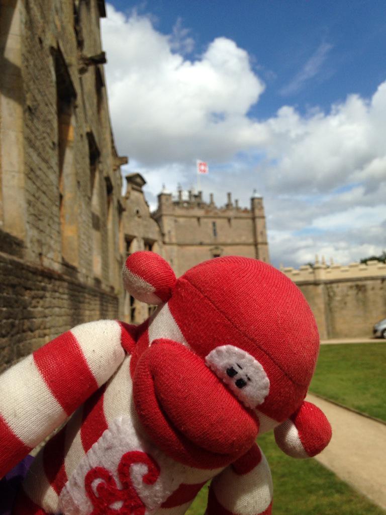 PartyMonkey2014's tweet photo. Been on another little trip out today #bolsovercastle @EnglishHeritage http://t.co/LhEuSrQTry