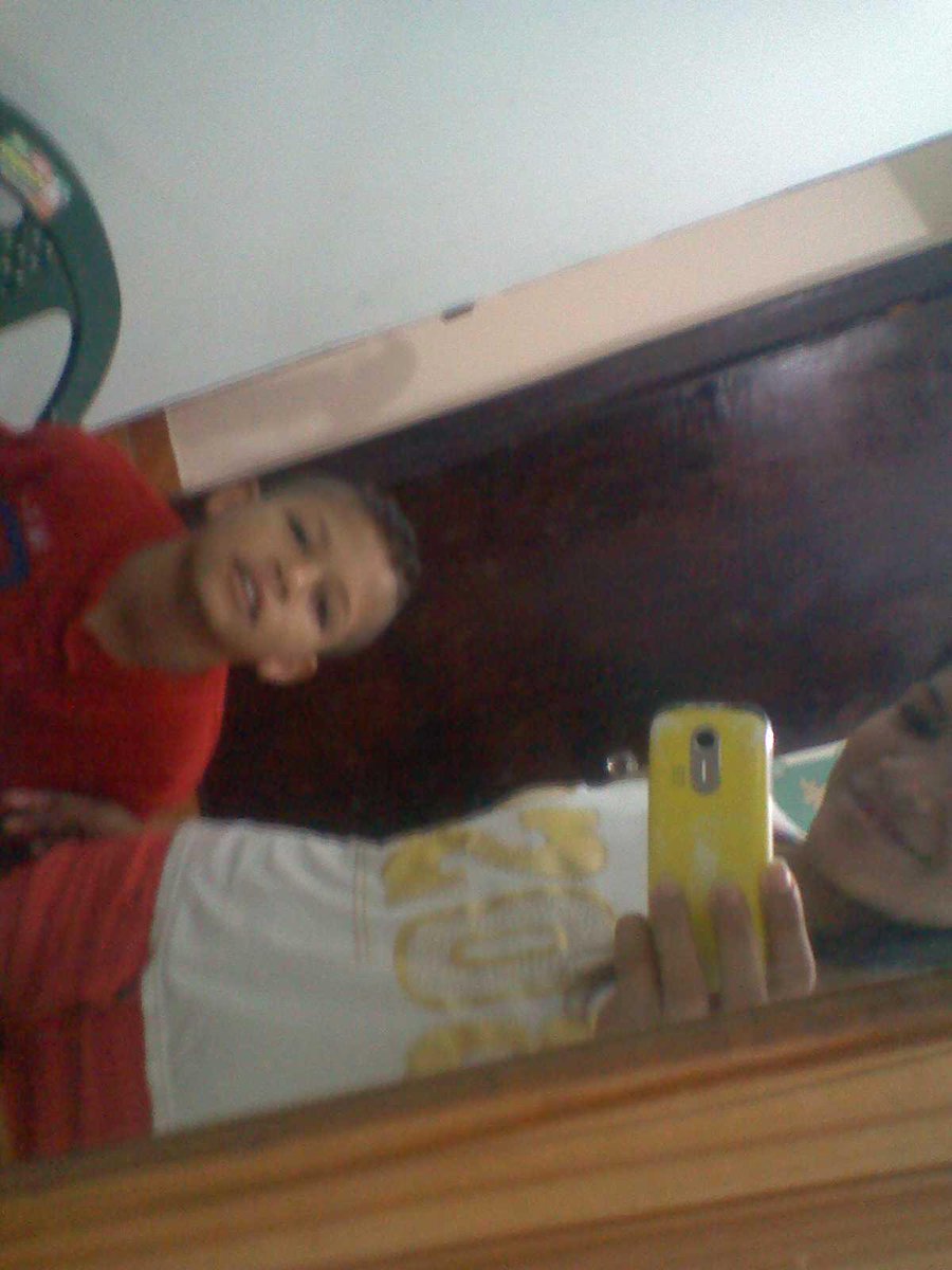 AurelyzM's tweet photo. Mi Hermaniitoo #LosMARTINEZ♥ http://t.co/QeW4GVfrlF