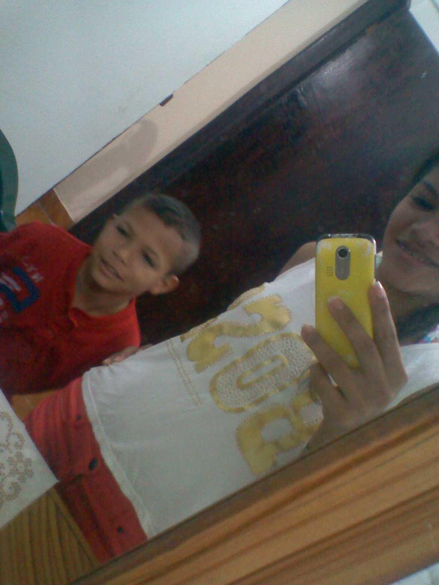 AurelyzM's tweet photo. Mi Hermaniitoo #LosMARTINEZ♥ http://t.co/QeW4GVfrlF