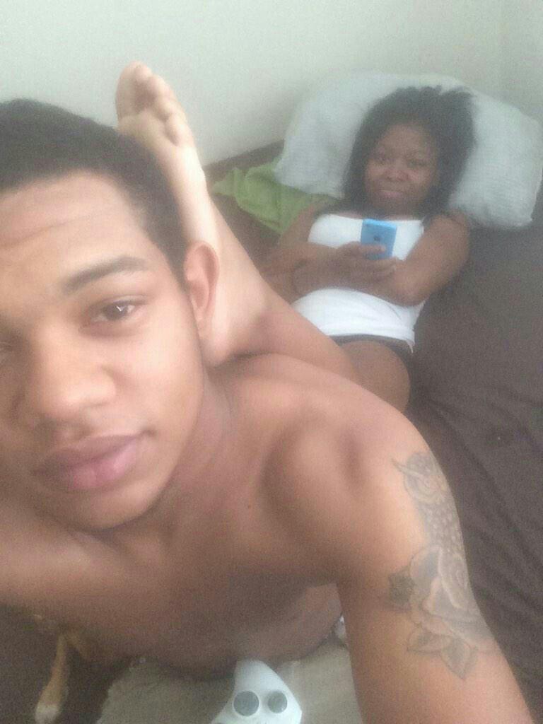 #1BAE tweet media