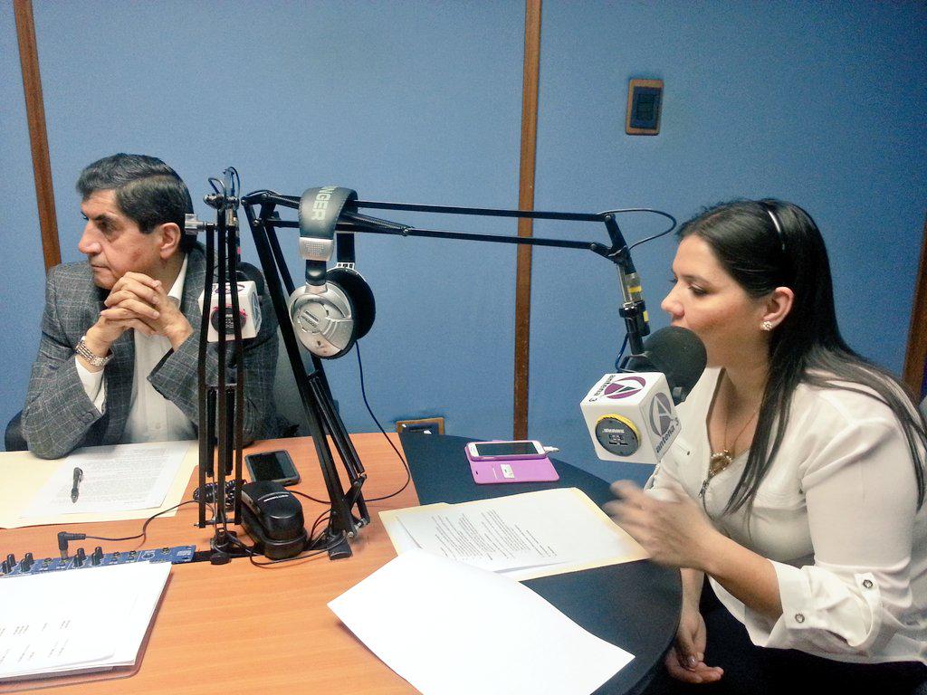 antena3ecuador's tweet photo. Inicia programa #LegislandoEnSalud con @marialevicuna Tema: Atención Primaria como base del Sistema Nacional de Salud http://t.co/jkoZR7nGMv