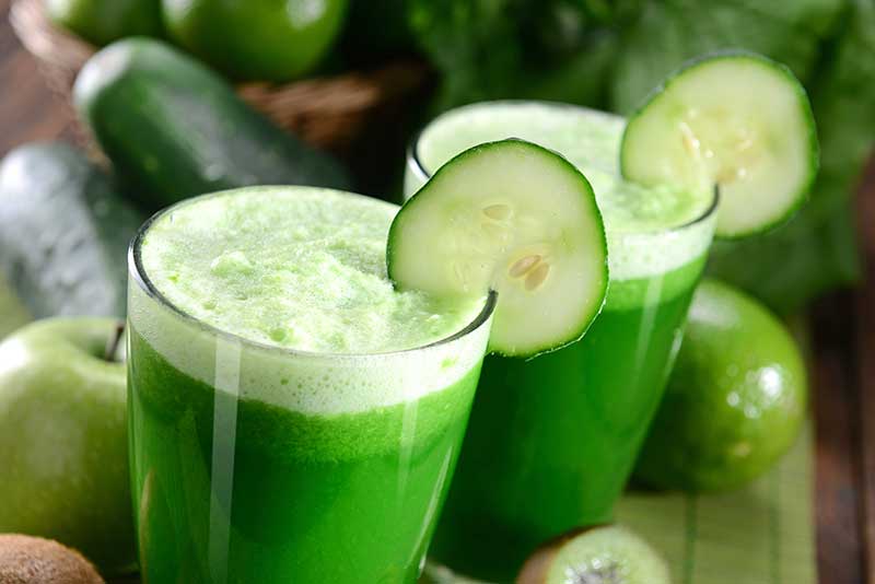 amirkingo's tweet photo. The Benefits of Cucumber Juice :  women need 2.5 cups daily and men need 3 cups,...http://t.co/NWetMgfJ2w http://t.co/pkah7Lh4F1