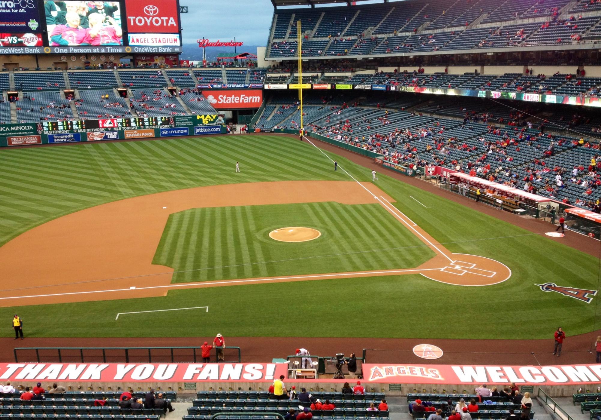 世界の野球場bot on Twitter: "【エンゼル・スタジアム・オブ ...