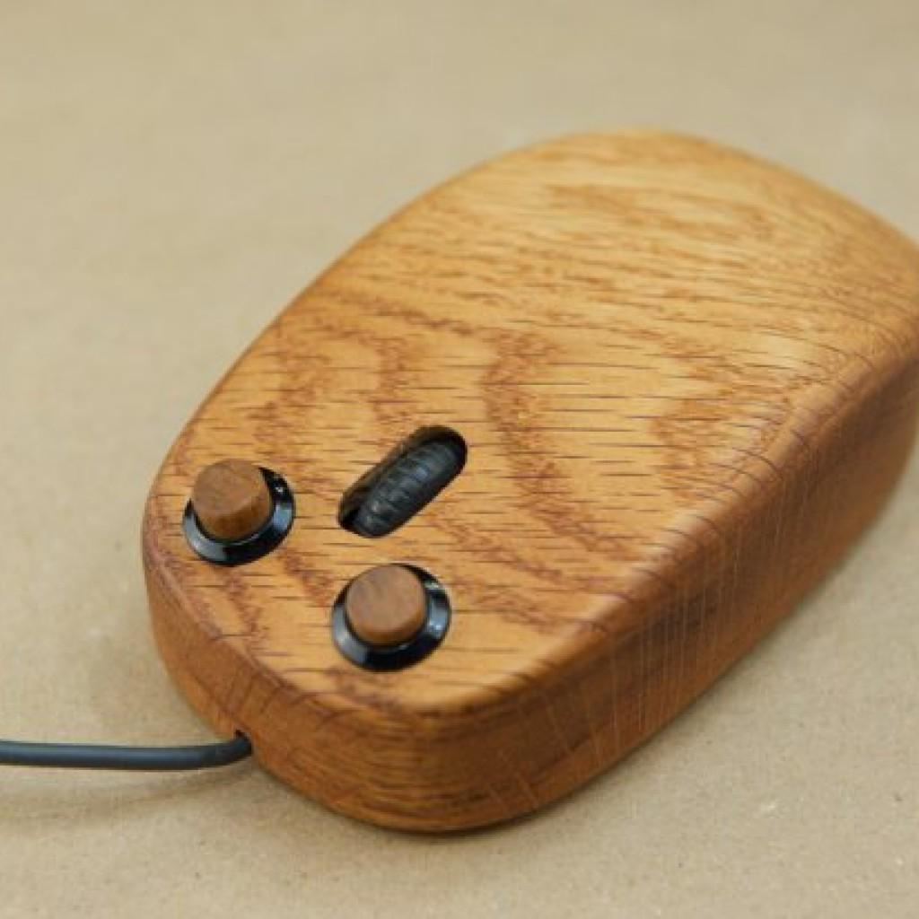 #zazzlen ##Build: Working Wooden Mouse - zazzlen.com/2015/08/build-… #Diy #WoodenMouse