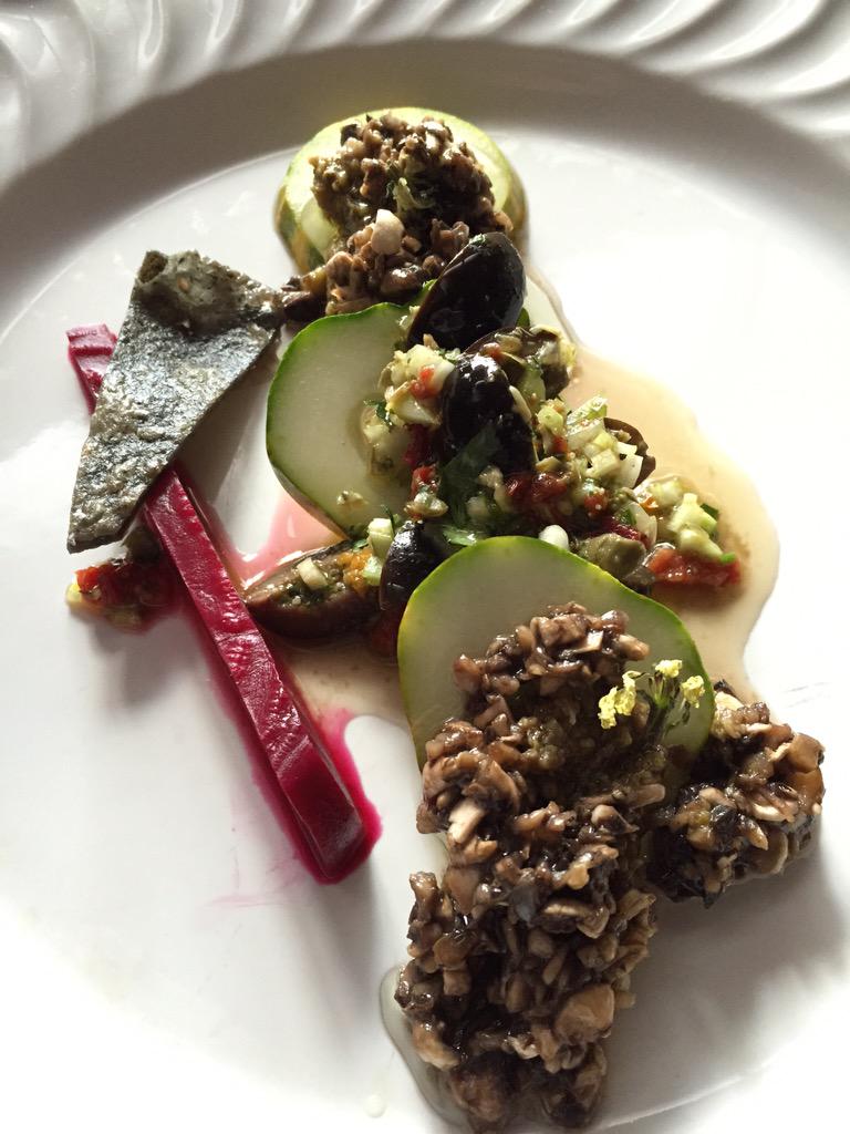 Ceviche de hongos silvestres por el chef Marco Margain. <a href="/BrokaBistrot/">Broka Bistrot</a> #comesano #organicfarming #farmtotable