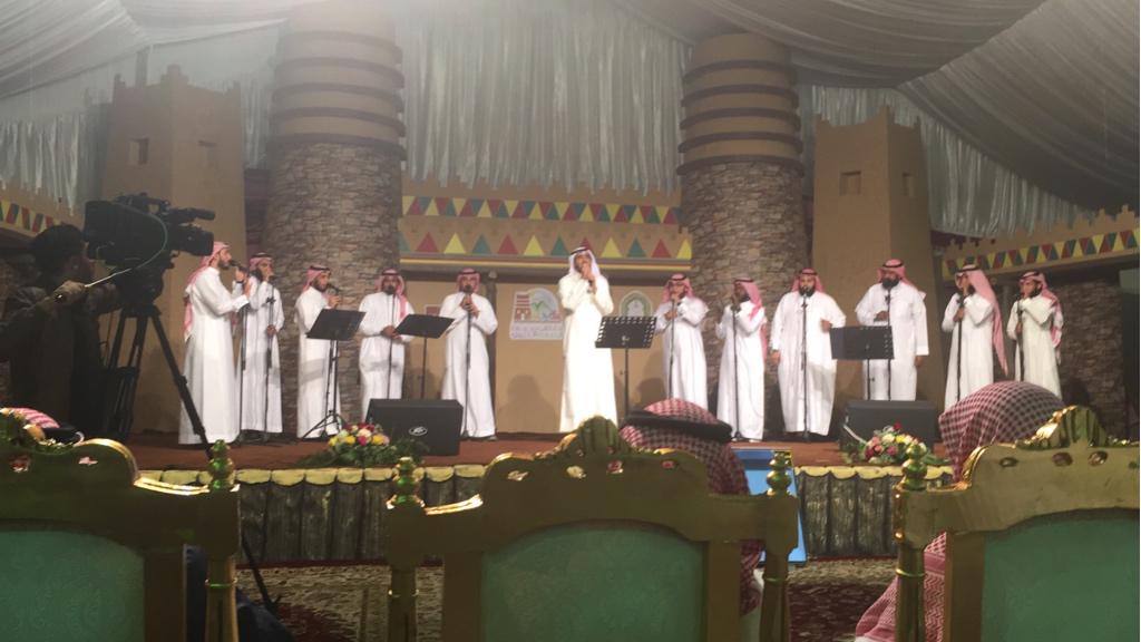 agshehry's tweet photo. شكراً أبو علي على الأمسية الجميلة
صوتٌ شجي ما شاء الله تبارك الله
وتحية خاصة للكورال المبدعين #فرقة_قمم 

@AboaliMosa http://t.co/OcpzSDJzrz